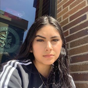 Meet your Posher, Yara